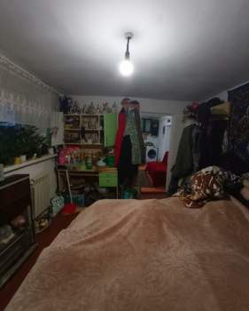 2-к квартира, вторичка, 46м2, 1/1 этаж