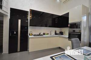3-к квартира, вторичка, 200м2, 1/2 этаж
