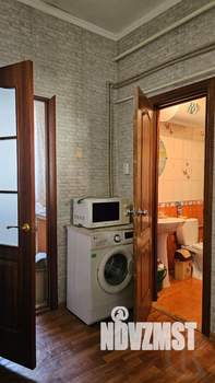 2-к квартира, вторичка, 58м2, 1/1 этаж
