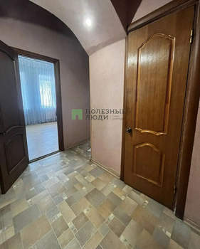 2-к квартира, вторичка, 42м2, 1/2 этаж