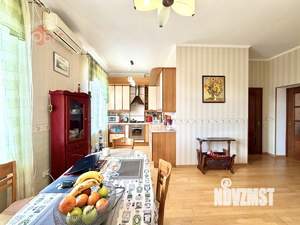 2-к квартира, вторичка, 67м2, 3/3 этаж