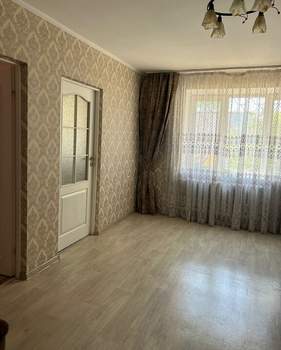 3-к квартира, вторичка, 63м2, 1/5 этаж