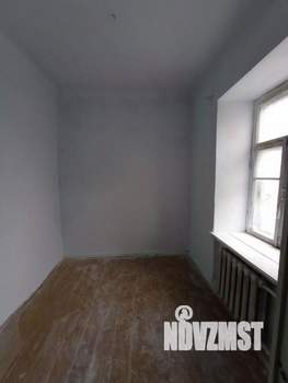3-к квартира, вторичка, 42м2, 2/2 этаж