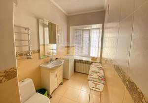 4-к квартира, вторичка, 270м2, 1/1 этаж