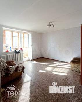 2-к квартира, вторичка, 40м2, 4/4 этаж