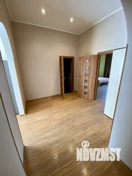 2-к квартира, вторичка, 113м2, 2/4 этаж