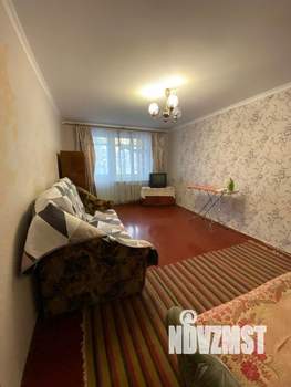 3-к квартира, вторичка, 65м2, 1/5 этаж