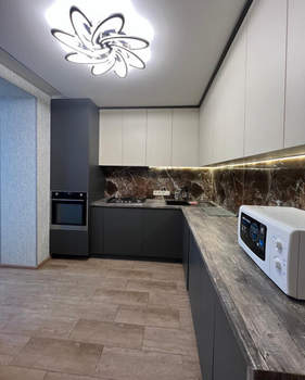 4-к квартира, вторичка, 100м2, 1/6 этаж