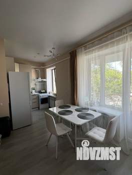 2-к квартира, вторичка, 42м2, 3/3 этаж