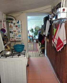 2-к квартира, вторичка, 46м2, 1/1 этаж