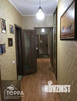 3-к квартира, вторичка, 81м2, 9/9 этаж