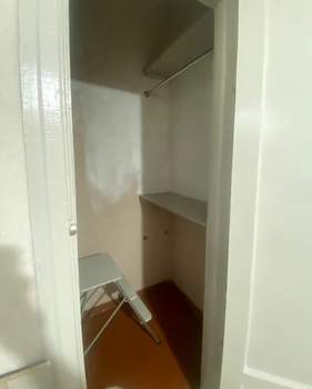 2-к квартира, вторичка, 42м2, 1/5 этаж