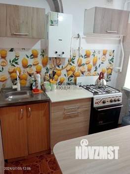 2-к квартира, вторичка, 39м2, 1/5 этаж