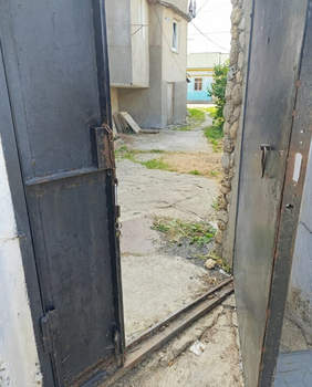 2-к квартира, вторичка, 40м2, 1/1 этаж