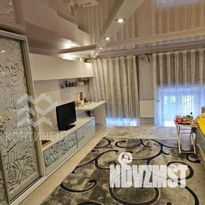 3-к квартира, вторичка, 200м2, 1/2 этаж