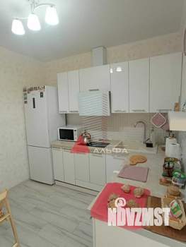 3-к квартира, вторичка, 100м2, 1/3 этаж