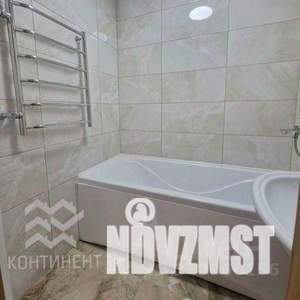2-к квартира, вторичка, 54м2, 1/9 этаж