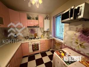 2-к квартира, вторичка, 44м2, 1/4 этаж