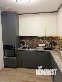 4-к квартира, вторичка, 100м2, 1/6 этаж