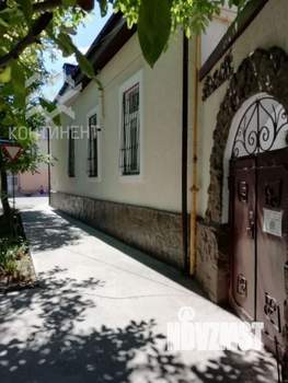2-к квартира, вторичка, 90м2, 1/1 этаж