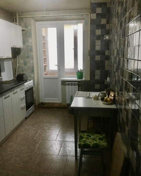 3-к квартира, вторичка, 63м2, 1/9 этаж