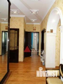 6-к квартира, вторичка, 223м2, 1/6 этаж