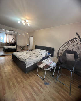 4-к квартира, вторичка, 100м2, 1/6 этаж