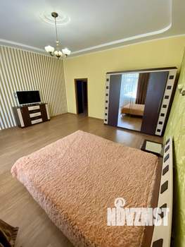 2-к квартира, вторичка, 113м2, 2/4 этаж