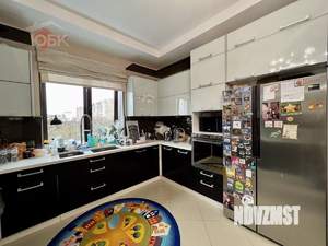 3-к квартира, вторичка, 140м2, 3/7 этаж