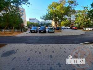 2-к квартира, вторичка, 54м2, 1/9 этаж