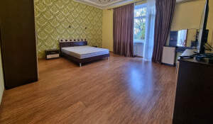 2-к квартира, вторичка, 113м2, 2/4 этаж