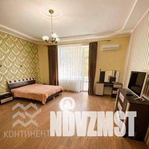 2-к квартира, вторичка, 106м2, 2/3 этаж