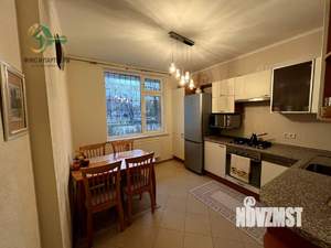 4-к квартира, вторичка, 109м2, 1/9 этаж