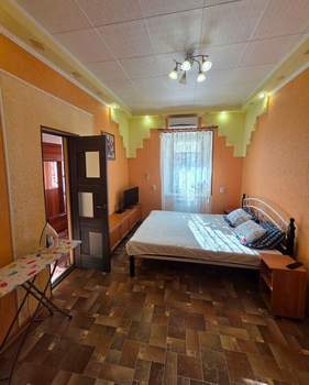 2-к квартира, вторичка, 30м2, 1/1 этаж
