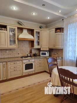3-к квартира, вторичка, 110м2, 2/6 этаж