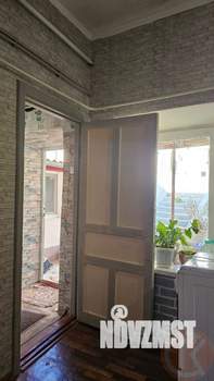 2-к квартира, вторичка, 58м2, 1/1 этаж