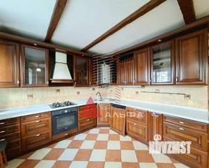 4-к квартира, вторичка, 100м2, 4/4 этаж