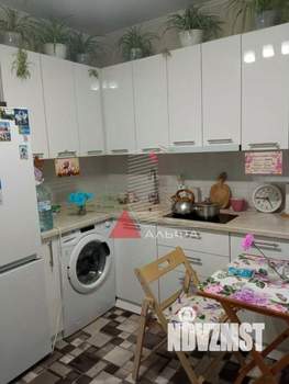 3-к квартира, вторичка, 100м2, 1/3 этаж