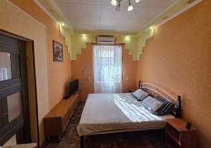 2-к квартира, вторичка, 30м2, 1/1 этаж