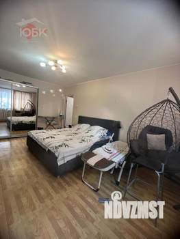4-к квартира, вторичка, 100м2, 1/6 этаж