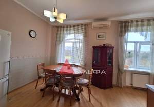 2-к квартира, вторичка, 67м2, 3/3 этаж