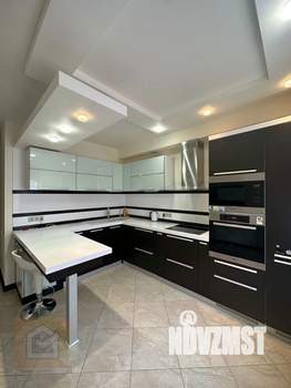 Студия квартира, вторичка, 180м2, 5/5 этаж