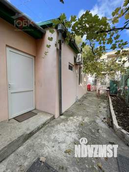 2-к квартира, вторичка, 65м2, 1/1 этаж