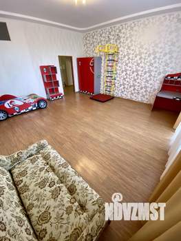 2-к квартира, вторичка, 113м2, 2/4 этаж