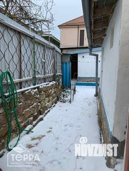 2-к квартира, вторичка, 60м2, 1/1 этаж