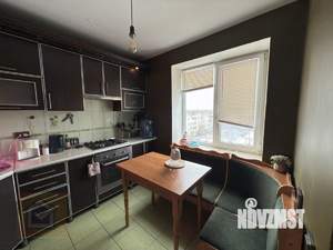 3-к квартира, вторичка, 61м2, 5/5 этаж