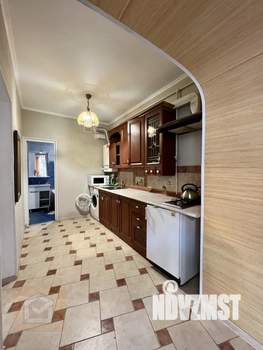 4-к квартира, вторичка, 102м2, 2/2 этаж
